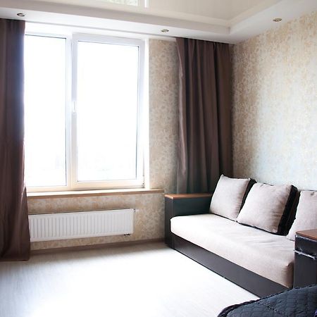 Apartment on Bogatyrskaya 6a Kiev Exteriör bild