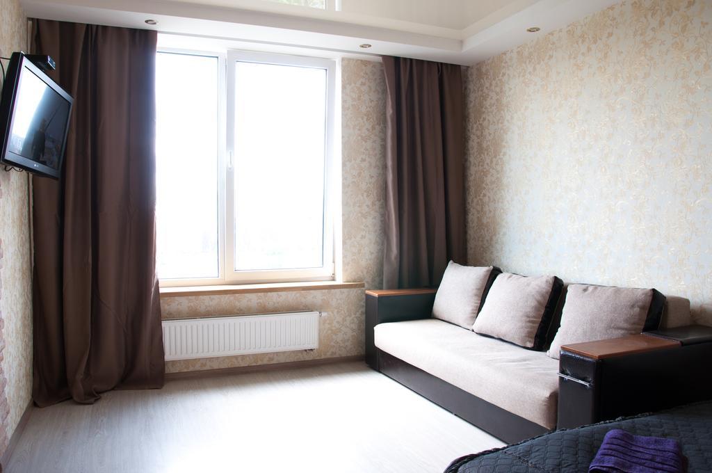 Apartment on Bogatyrskaya 6a Kiev Exteriör bild