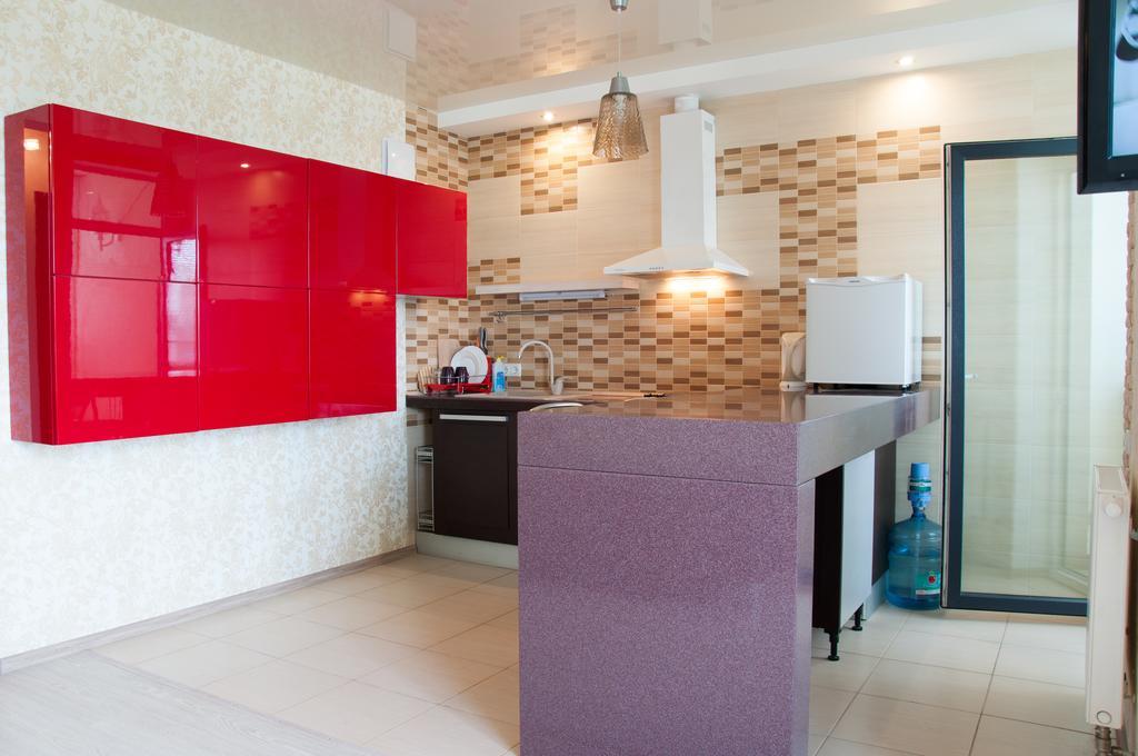 Apartment on Bogatyrskaya 6a Kiev Exteriör bild